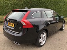 Volvo V60 - 2.4 D6 215pk AWD Plug-in Hybrid SUMMUM 78.000km