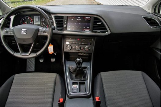 Seat Leon ST - 1.2 EcoTsi 115pk Style, Parkeersensoren, Full link, Navigatie via app - 1