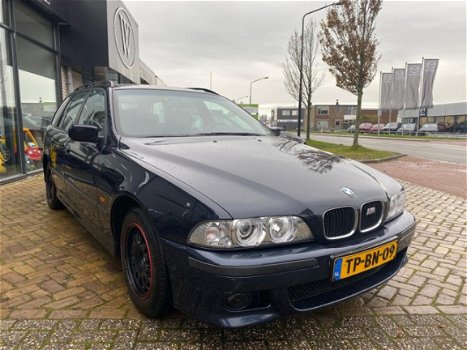 BMW 5-serie Touring - 528i Executive Climate-C, Cruise-C, Leder, Stuurbed, LM velg, Goed onderhouden - 1