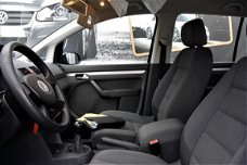 Volkswagen Touran - 1.6 FSI COMFORTLINE 7-PERSOONS AIRCO CRUISE