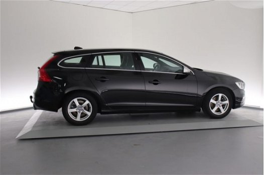 Volvo V60 - D2 R-Design Business Pack Connect Navi / Trekhaak - 1