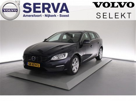 Volvo V60 - D4 Momentum Business Pack Connect / Leder - 1