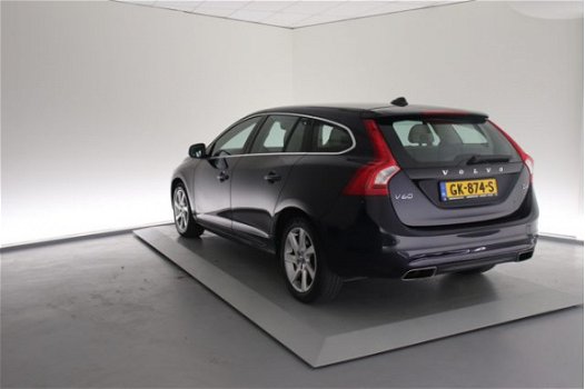 Volvo V60 - D4 Momentum Business Pack Connect / Leder - 1