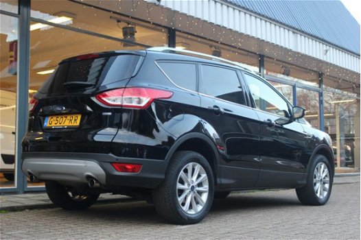 Ford Kuga - 1.5 EcoBoost Titanium 150pk 6-bak GROOT SCHERM NAVI, WINTER PACK, PRIVACY, PDC V+A, ETC. - 1