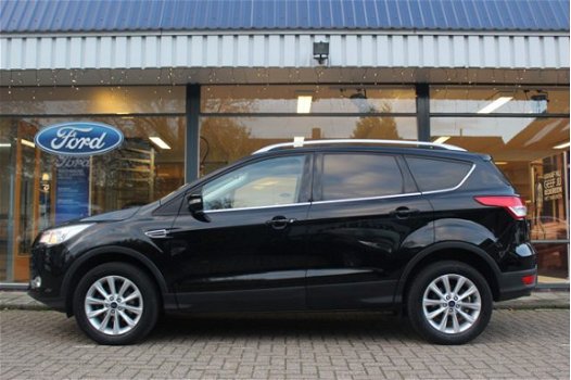 Ford Kuga - 1.5 EcoBoost Titanium 150pk 6-bak GROOT SCHERM NAVI, WINTER PACK, PRIVACY, PDC V+A, ETC. - 1