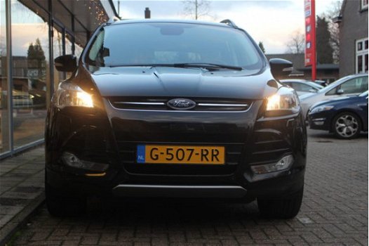 Ford Kuga - 1.5 EcoBoost Titanium 150pk 6-bak GROOT SCHERM NAVI, WINTER PACK, PRIVACY, PDC V+A, ETC. - 1