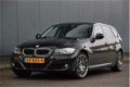 BMW 3-serie Touring - 318i Business Line Style Panorama/Elek.dak/Leer/Xenon/Parkeersensor v, a/Navi - 1 - Thumbnail