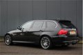 BMW 3-serie Touring - 318i Business Line Style Panorama/Elek.dak/Leer/Xenon/Parkeersensor v, a/Navi - 1 - Thumbnail