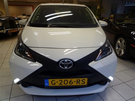 Toyota Aygo - 1.0 VVT-i x-Play/Airco/Camera - 1