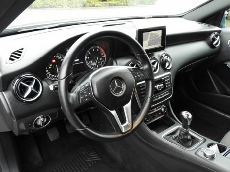 Mercedes-Benz A-klasse - 180 Ambition NAVI/AIRCO/HALF-LEER/PDC/XENON/LMV - 1