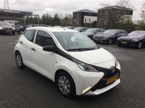 Toyota Aygo - 1.0 VVT-i X-NOW 5DRS - 1