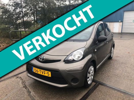 Toyota Aygo - 1.0 VVT-i Comfort 2012 5 deurs NAVI NAP APK Nette Auto - 1