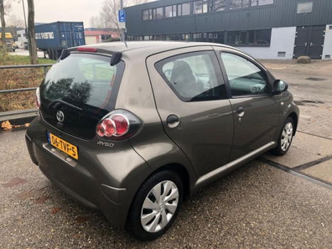 Toyota Aygo - 1.0 VVT-i Comfort 2012 5 deurs NAVI NAP APK Nette Auto - 1