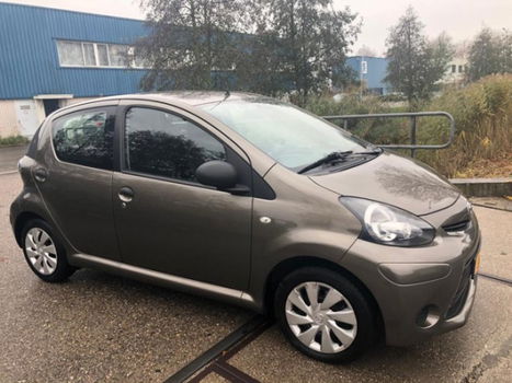 Toyota Aygo - 1.0 VVT-i Comfort 2012 5 deurs NAVI NAP APK Nette Auto - 1