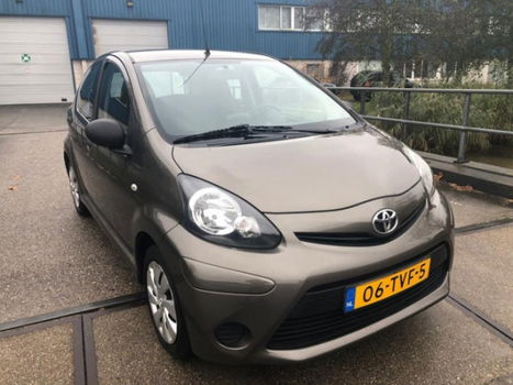 Toyota Aygo - 1.0 VVT-i Comfort 2012 5 deurs NAVI NAP APK Nette Auto - 1