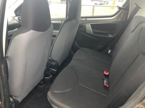 Toyota Aygo - 1.0 VVT-i Comfort 2012 5 deurs NAVI NAP APK Nette Auto - 1