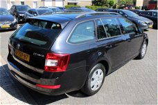 Skoda Octavia Combi - 1.6 TDI GREENLINE NAVIGATIE