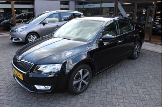 Skoda Octavia - 1.6 TDI GREENLINE AMBITION BUSINESSLINE - 1