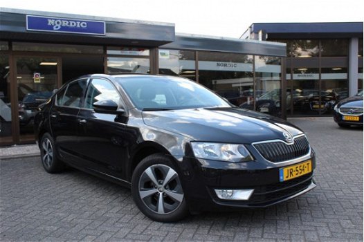 Skoda Octavia - 1.6 TDI GREENLINE AMBITION BUSINESSLINE - 1