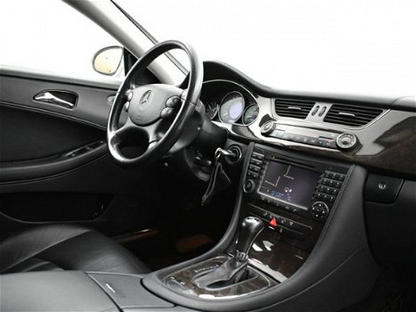 Mercedes-Benz CLS-klasse - 350 AUT7 + LUCHTVERING / LEDER / HARMAN/KARDON / COMAND NAVIGATIE - 1