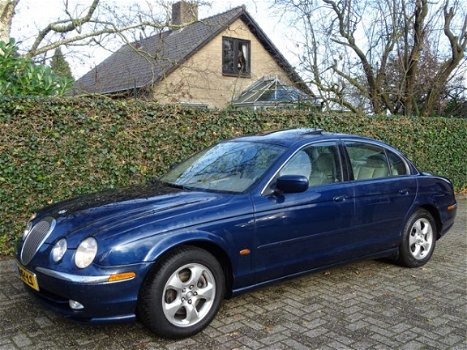 Jaguar S-type - 3.0 V6 Executive ** VERKOCHT ** - 1