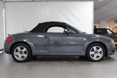 Audi TT Roadster - 1.8 T 180PK / Cabrio / Stoelverw