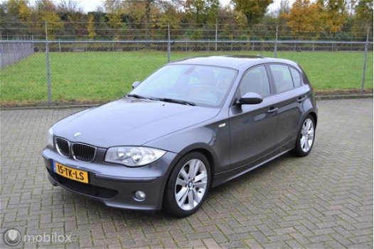 BMW 1-serie - 120i Graphite 150PK Leder/Navi/PDC/Sportint - 1