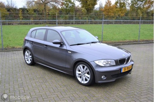 BMW 1-serie - 120i Graphite 150PK Leder/Navi/PDC/Sportint - 1