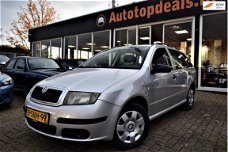 Skoda Fabia Combi - 1.4-16V Ambiente | DAKRAAM | AIRCO | CRUISE CONTROL | ELEKTRISCHE RAMEN |