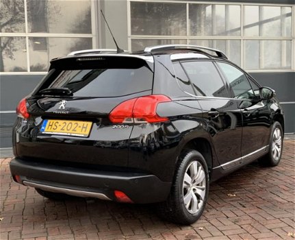 Peugeot 2008 - 1.2 PureTech Allure 82pk automaat, navigatiesysteem, panorama dak, pakeer sensoren - 1