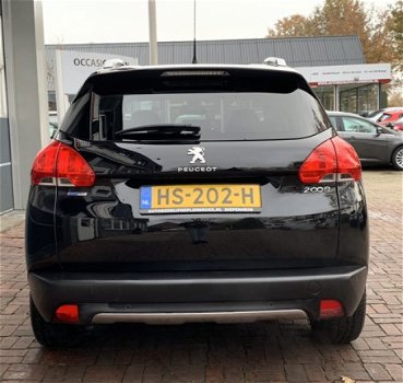 Peugeot 2008 - 1.2 PureTech Allure 82pk automaat, navigatiesysteem, panorama dak, pakeer sensoren - 1