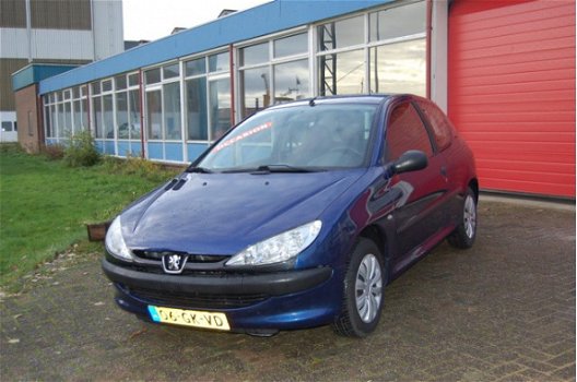 Peugeot 206 - 1.1 XR - 1