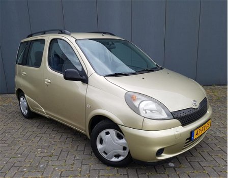 Toyota Yaris Verso - 1.3-16V VVT-i Sol AUTOMAAT - 1