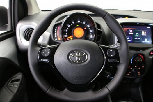 Toyota Aygo - 1.0 VVT-i x-play CANVAS DAK VOORRAAD VOORDEEL - 1