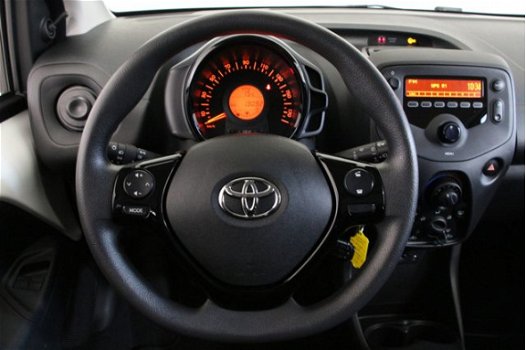 Toyota Aygo - 1.0 VVT-i x-fun AIRCO + 5 DEUREN - 1