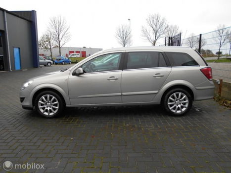 Opel Astra Wagon - 1.6 Temptation - 1