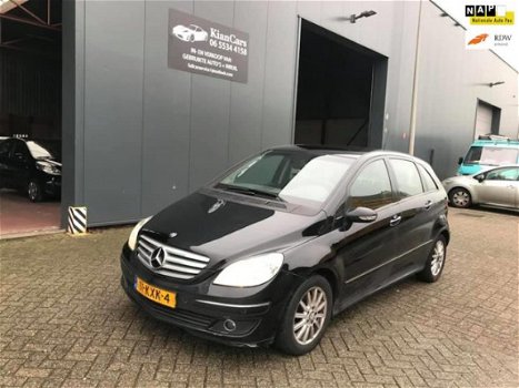 Mercedes-Benz B-klasse - 180 CDI 1jaar apk/ nap/ elek ramen/zeer nette auto - 1