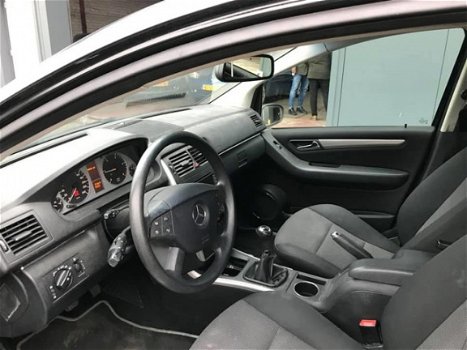 Mercedes-Benz B-klasse - 180 CDI 1jaar apk/ nap/ elek ramen/zeer nette auto - 1