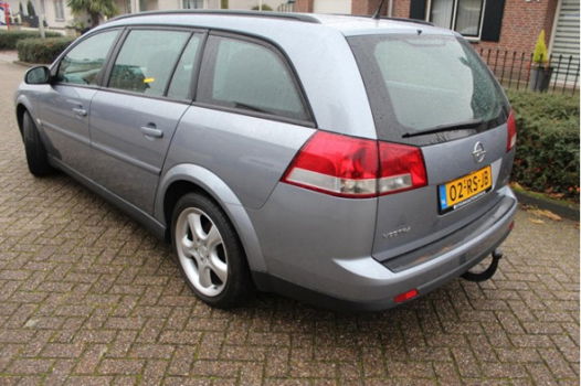 Opel Vectra Wagon - 2.2-16V Comfort Airco nw APK - 1