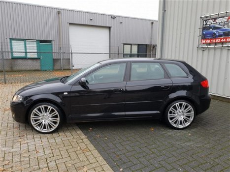 Audi A3 Sportback - 1.8 TFSI Ambition Nette en goed onderhouden A3, Met NAP - 1