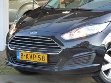 Ford Fiesta - 1.0 Titanium Airco, stoelverwamring, Trekhaak - 5Drs