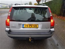 Volvo V70 - 2.4 T Comfort Line /LEDER BEKLEDING/ AUTOMAAT/ AIRCO/ YOUNG TIMER