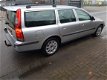 Volvo V70 - 2.4 T Comfort Line /LEDER BEKLEDING/ AUTOMAAT/ AIRCO/ YOUNG TIMER - 1 - Thumbnail