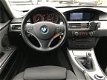 BMW 3-serie Touring - 318i Business Line Trekhaak, Navigatie, Xenon, Clima, Cruise, etc - 1 - Thumbnail