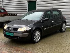 Renault Mégane - 1.6-16V Dynamique Luxe