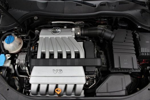 Volkswagen Passat Variant - 3.2 V6 Highline 4M TREKHAAK/NAP/NWE KETTING+SPANNERS - 1
