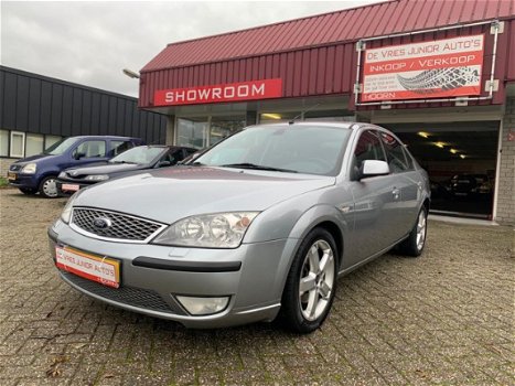 Ford Mondeo - 1.8-16V Platinum navi, cruise control, clima control en meer - 1