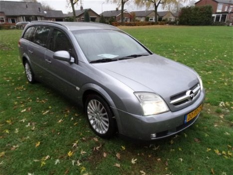 Opel Vectra Wagon - Station2.2 DTi-16V Comfort - 1