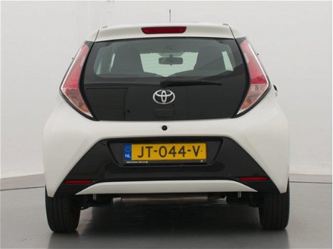 Toyota Aygo - 1.0 70pk X-Wave | Elektr. Vouwdak | Achteruitrij-camera | Airco | - 1