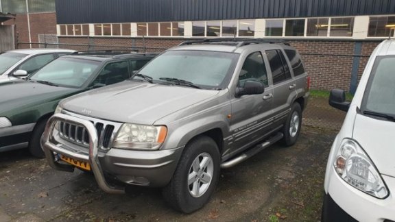 Jeep Grand Cherokee - 1